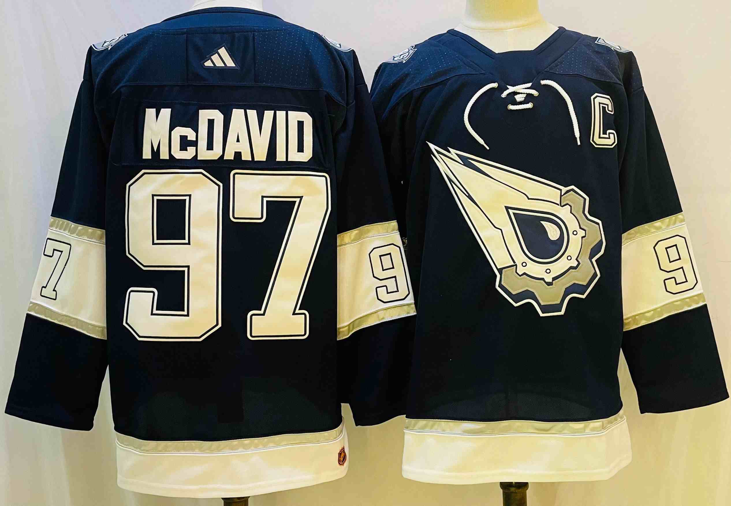 Mens Adidas Nhl Edmonton Oilers #97 Connor Mcdavid Dark Blue Alternate Jersey