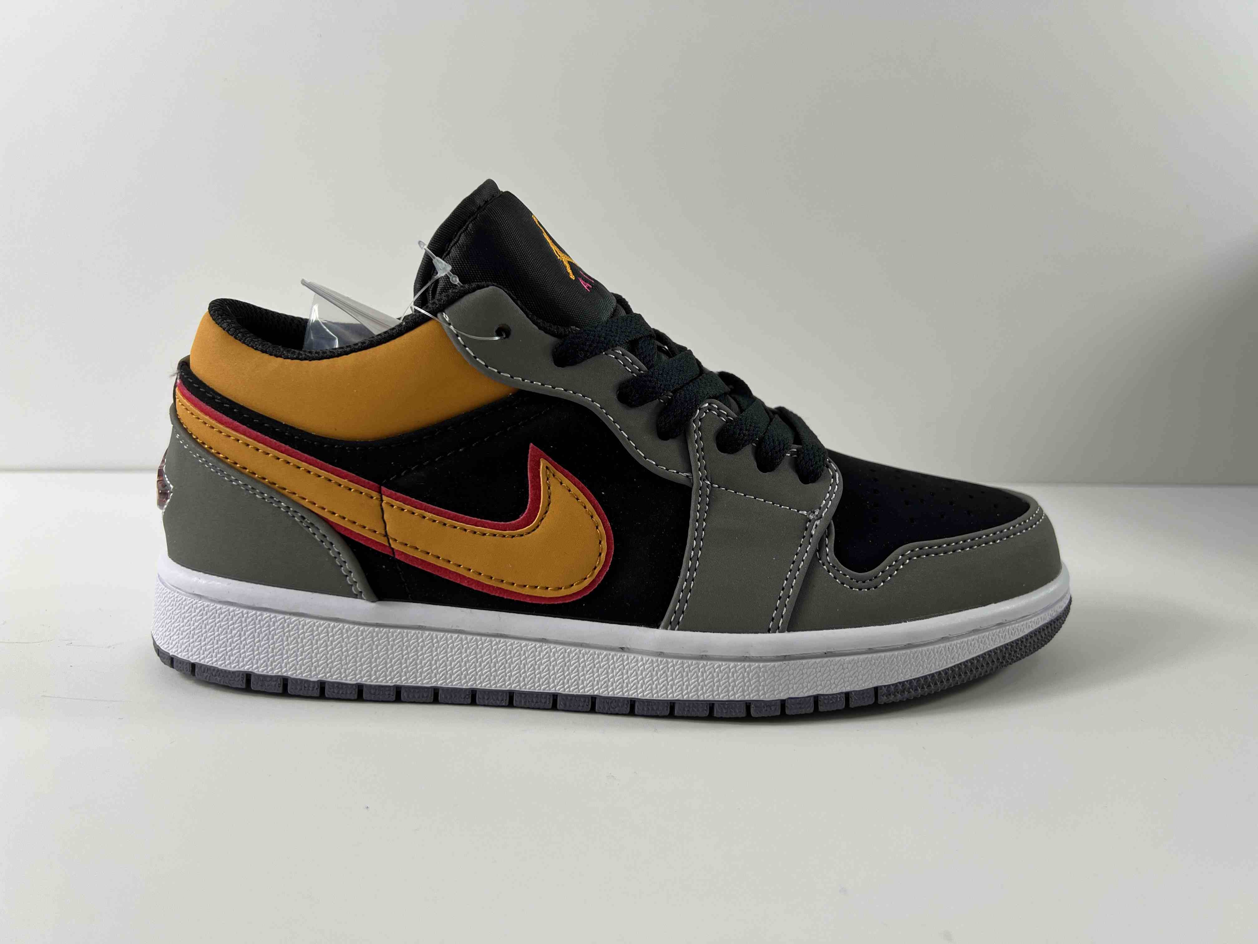 Jordan Air Jordan 1 Low Tokyo Vintage Black Grey Yellow us5.5-us12 Women's shoes FV3622-141