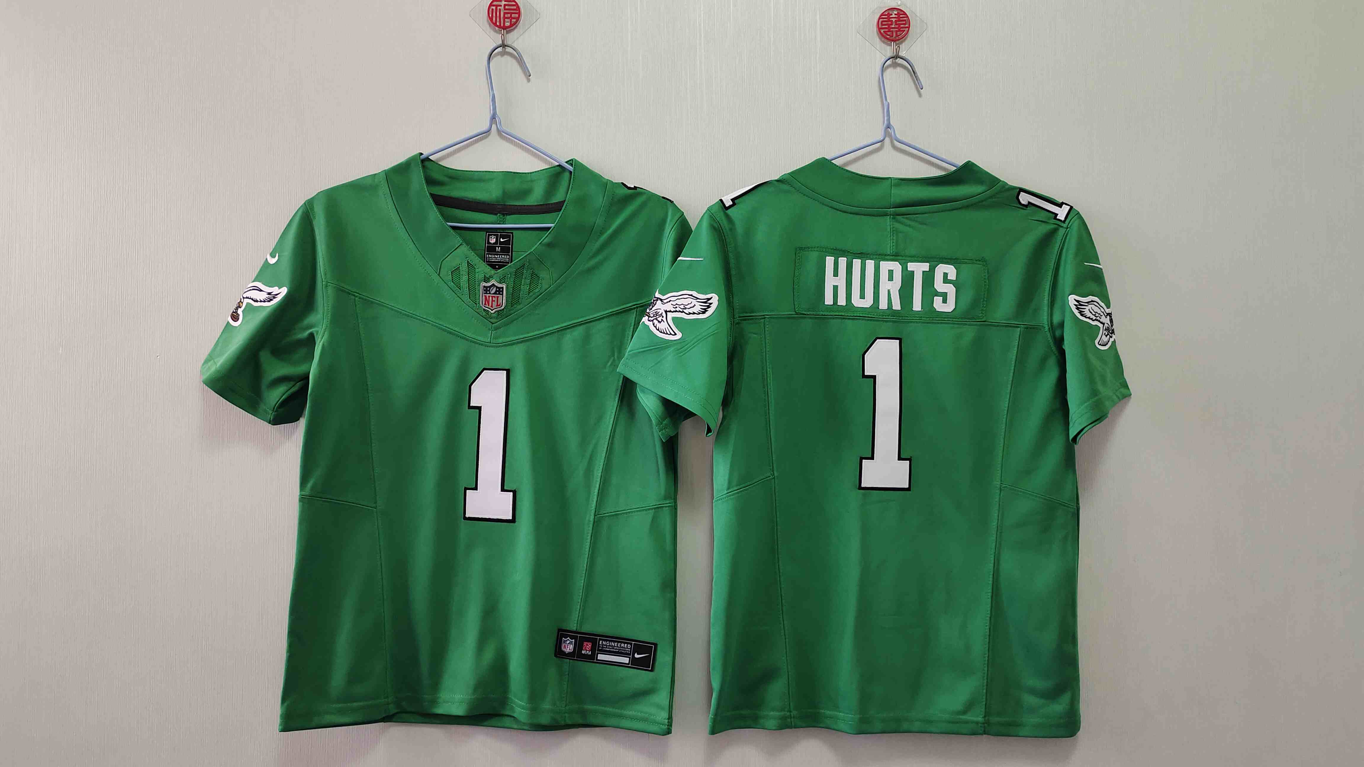 Women's Philadelphia Eagles 1# Jalen Hurts Green Vapor F.U.S.E. Limited Jersey