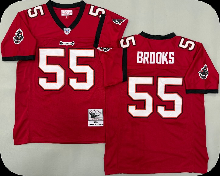 Men's Tampa Bay Buccaneers #55 Derrick Brooks Mitchell & Ness Red Retired Player Football Jersey